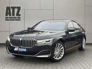 BMW 750i xDrive Driving Assistant Professional*