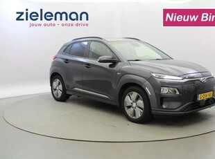 Hyundai KONAElectric Fashion 64 kWh - Leer, Camera