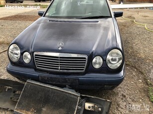 Mercedes-Benz E 200 i на части. в Автомобили и джипове в гр. Ямбол