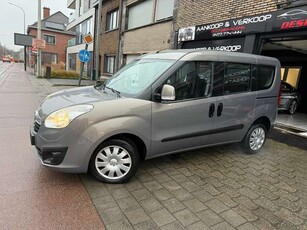 Opel ComboTour 1.6 CDTi Cosmo *Etat Neuve*1er Main Carnet*