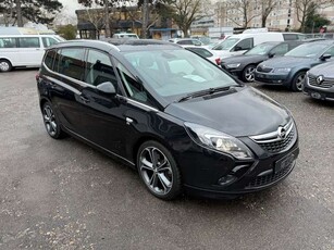 Opel ZafiraC Tourer OPC Line*BI-XEN*NAVi*19ZOLL*AHK