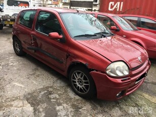 Части за Renault Clio 2.0 Sport 2001г в Автомобили и джипове в гр. Шумен