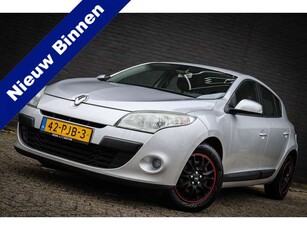 Renault Megane2.0 Expression Van 5.950,- Voor 4.950,-