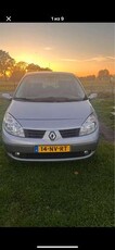 Renault Scenic2.0 16V Confort Privilege