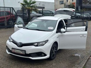 Toyota Auris1.8 VVT-i Hybrid Automatik Touring Sports Team D