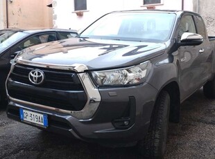 Toyota Hilux2.4D Extra Cab 5/2023 km 22.000