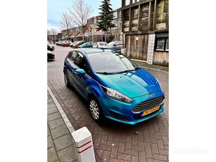 Продавам хечбек Ford Fiesta на търг