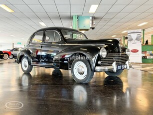 Продавам хечбек Peugeot 203 на търг