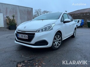 Продавам хечбек Peugeot 208 на търг