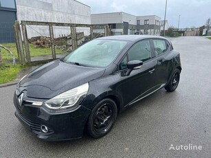 Продавам хечбек Renault CLIO на търг