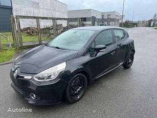 Продавам хечбек Renault CLIO на търг