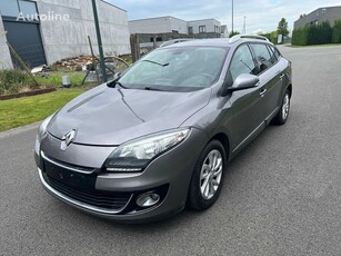 Продавам комби Renault MEGANE на търг