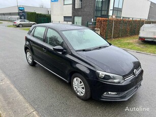 Продавам хечбек Volkswagen POLO на търг