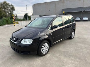 Продавам миниван Volkswagen TOURAN на търг