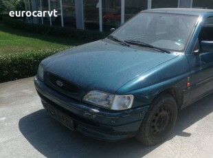 на части Ford Escort в Автомобили и джипове в с. Шереметя