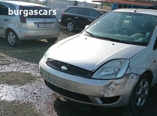 Ford Fiesta 1.3-75к.с. бензин 2005г на части в Автомобили и джипове в гр. Бургас