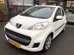 Peugeot 1071.0-12V XS Airco