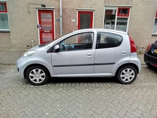 Peugeot 1071.0-12V+Urban+Move