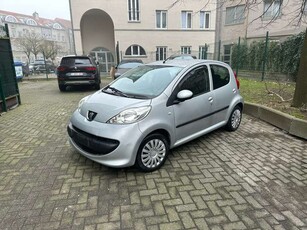 Peugeot 1071.0 essence Prête à immatriculer