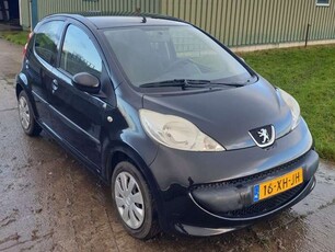 Peugeot 107107 1.0-12V XS