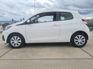 Peugeot 108Active KLIMA ALLWETTER REIFEN TÜV AU