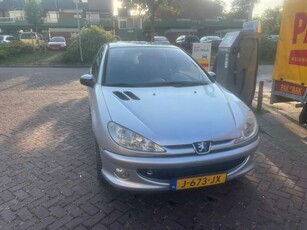 Peugeot 206206 1.6-16V Quiksilver