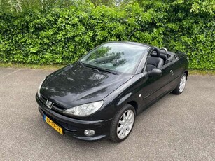 Peugeot 206CC 1.6-16V 2004 Zwart Cabrio Cabriolet