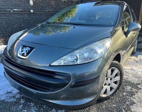 Peugeot 2071.4i 16v Trendy + CLIM + CAR-PASS