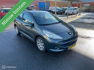 Peugeot 2071.6 HDI XS Pack