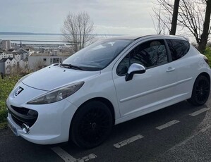 Peugeot 2071.6 THP 16V 175ch RC