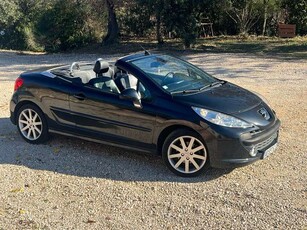 Peugeot 207CC 1.6 HDi 110ch FAP BLUE LION Sport