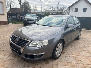 Volkswagen Passat1.6 Limosine Sportline+Klimaautomatik+