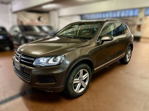 Volkswagen TouaregTouareg 3.0 V6 tdi tiptronic 239 CV GANCIO TRAINO