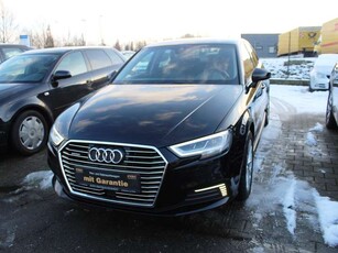 Audi e-tronSportback S tronic Kamera Spurhalte Top