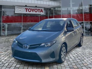 Toyota Auris1.33 Cool