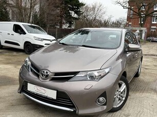 Toyota Auris1.6 Executive Auzomatik*PDC*Navi*Kamera*