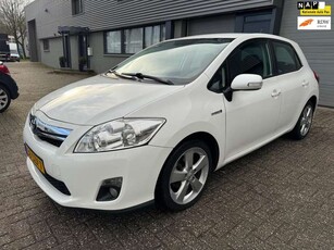 Toyota Auris1.8 Full Hybrid Dynamic Business