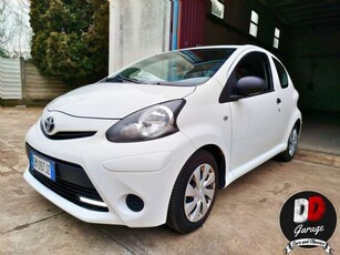 Toyota AygoAygo+I+2012+3p+1.0+Lounge+connect