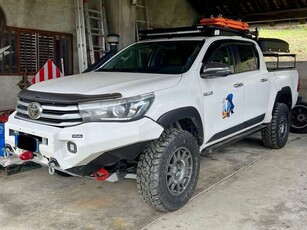 Toyota HiluxHilux 2.4 d-4d double cab Executive+ 4wd auto