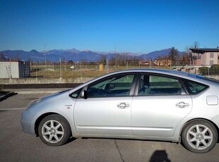 Toyota Prius(Hybrid)