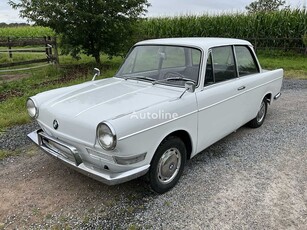 Продавам седан BMW 700 на търг