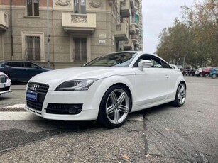 Audi TTCoupé 2.0 TDI quattro S-LINE