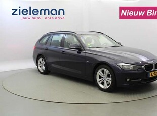 BMW 318318D Sport Edition High Executive Automaat - Navi,