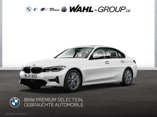 BMW 320d Sport Line Glasdach ACC Navi LED SHZ