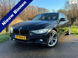 BMW 3303-serie Touring 330d High Executive / Automaat / A