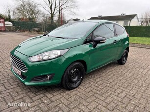 Продавам хечбек Ford Fiesta на търг