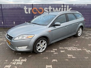 Продавам комби Ford Mondeo на търг