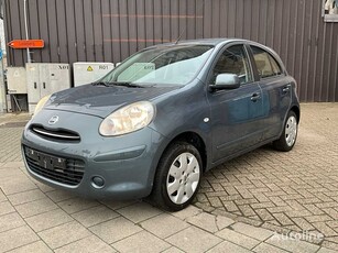 Продавам хечбек Nissan Micra на търг