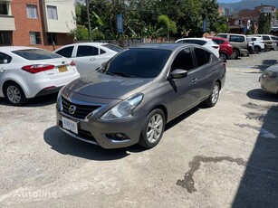 Седан Nissan Versa