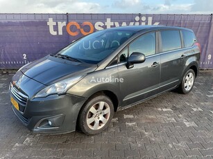 Продавам миниван Peugeot 5008 на търг